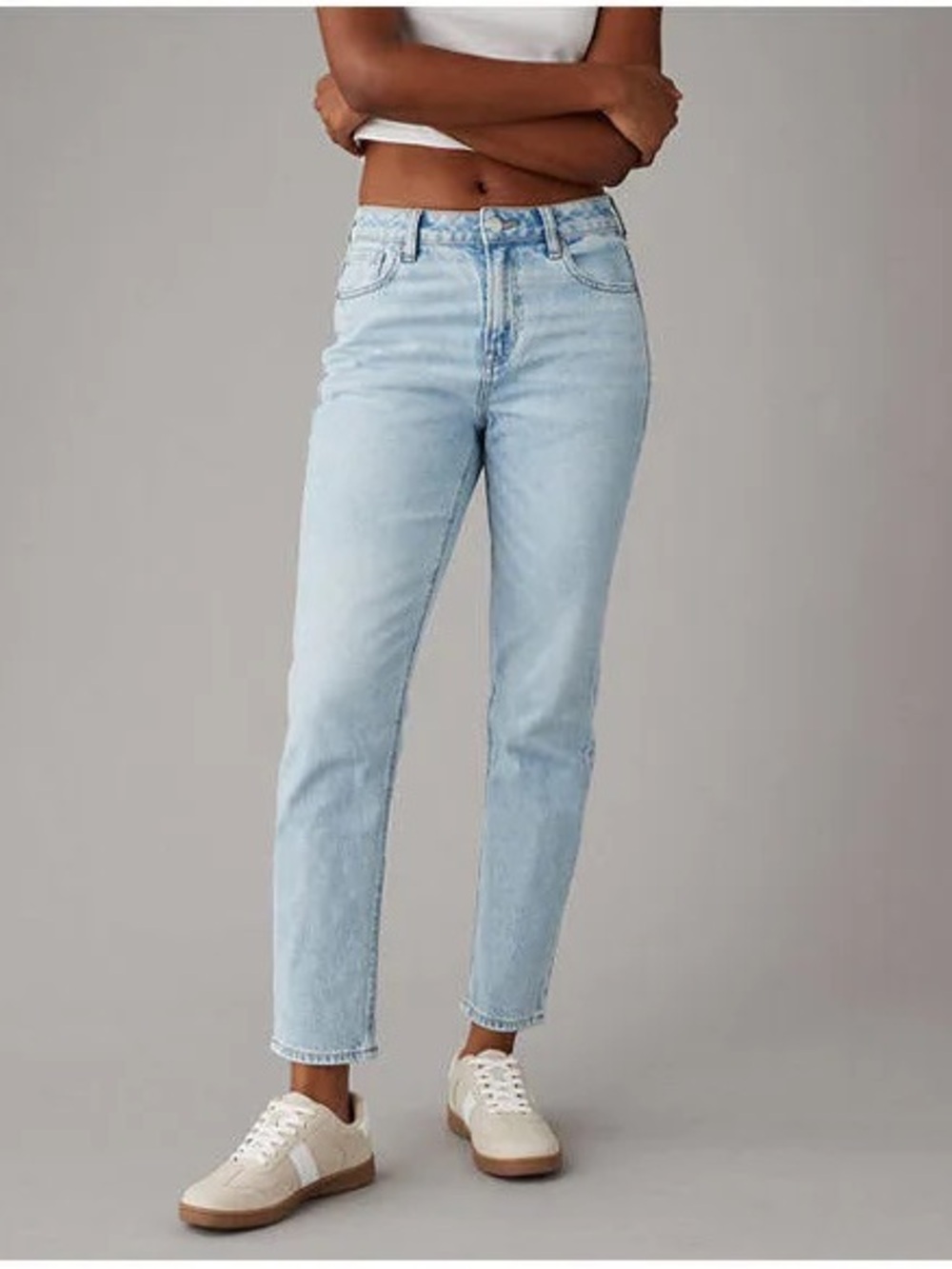 American Eagle Strigid Mom Jean